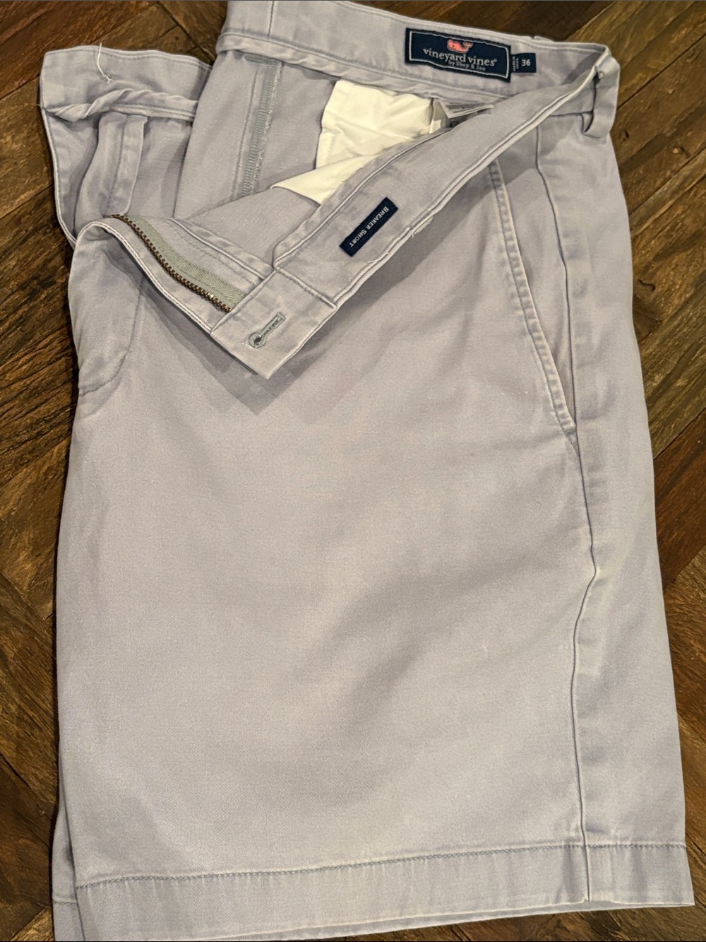 Men’s Vineyard Vines Stretch breaker Shorts, 36, with 7inch inseam, coastal grey